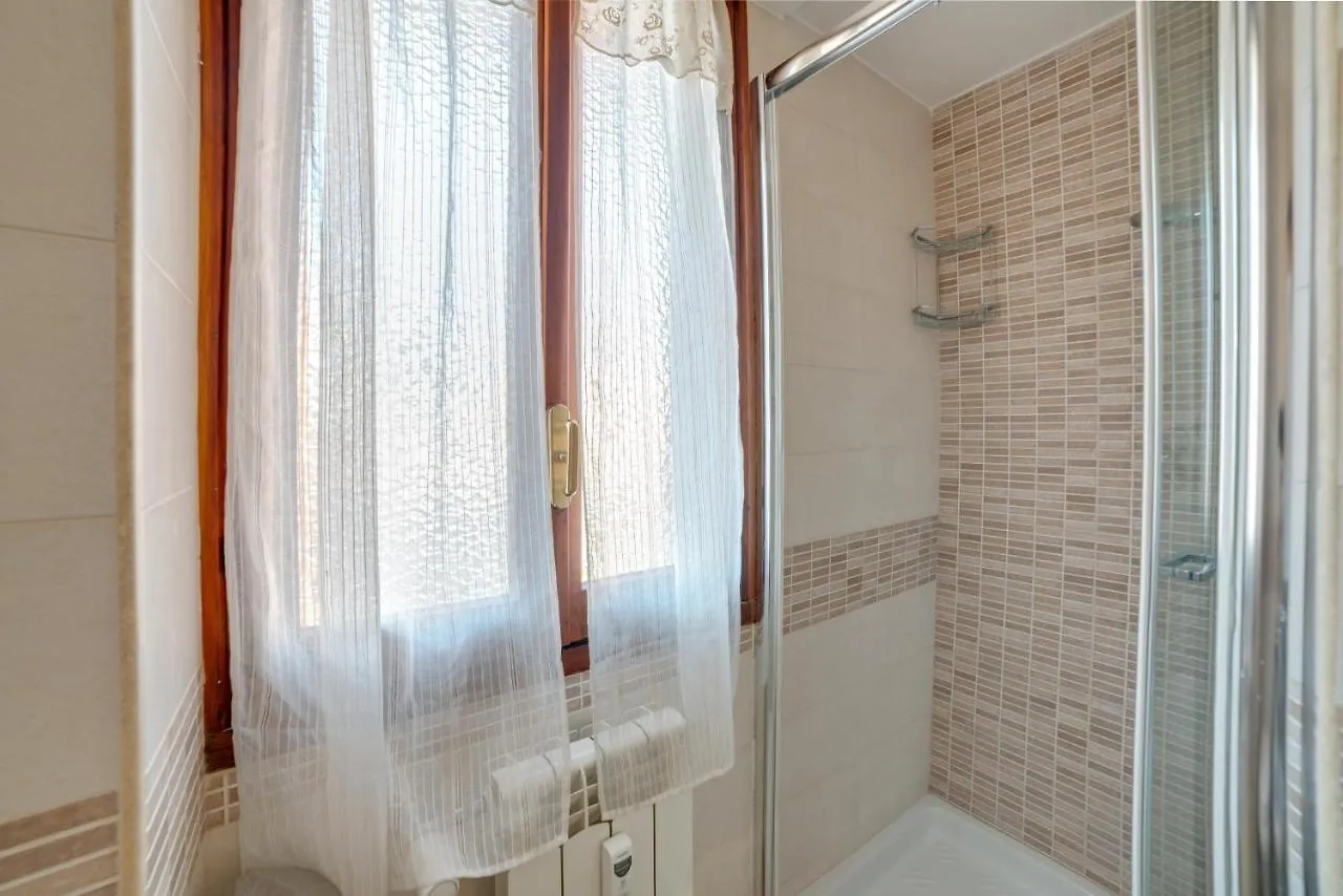 Walking Distance From San Pietro Apartment